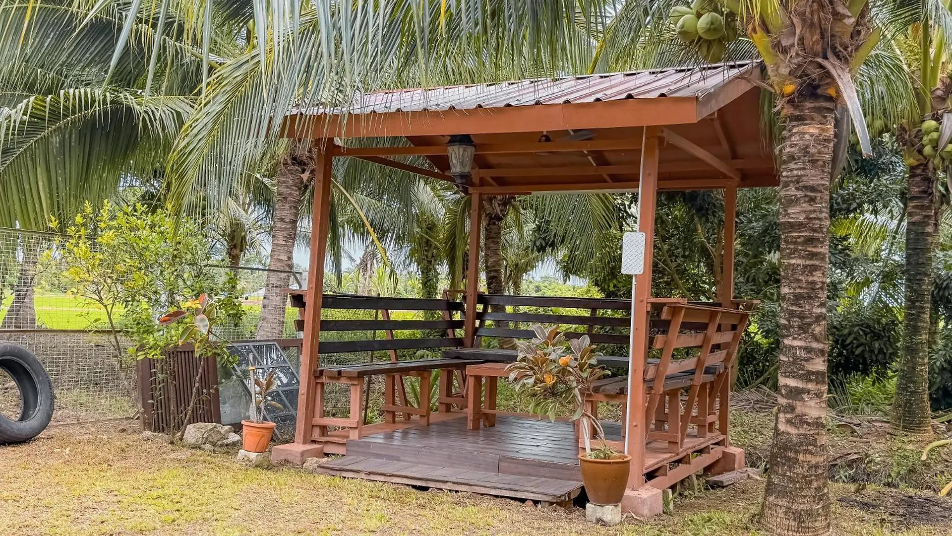 Kampung Nature Stilt House With Paddy Field View Balik Pulau Prázdninový dům