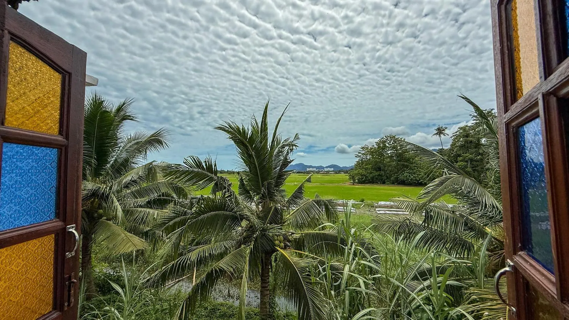 Kampung Nature Stilt House With Paddy Field View Balik Pulau 0*,  Malajsie